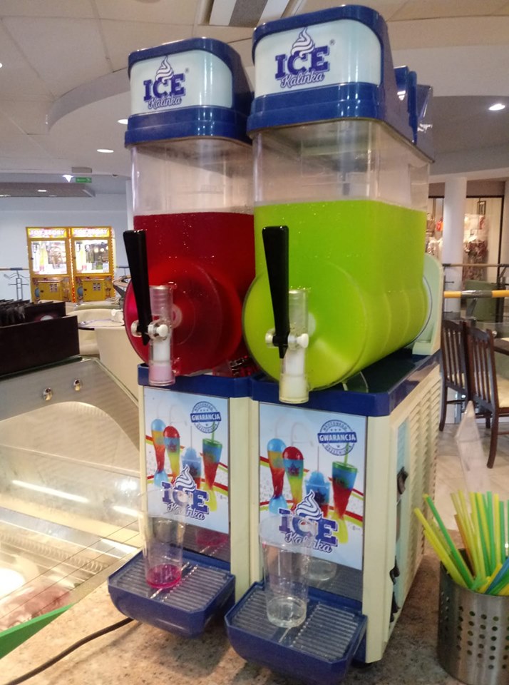 Ochłoda w upały W upalne dni zapraszamy do Kupca Średzkiego, gdzie można zjeść lody i wypić pyszną, zimną granitę.