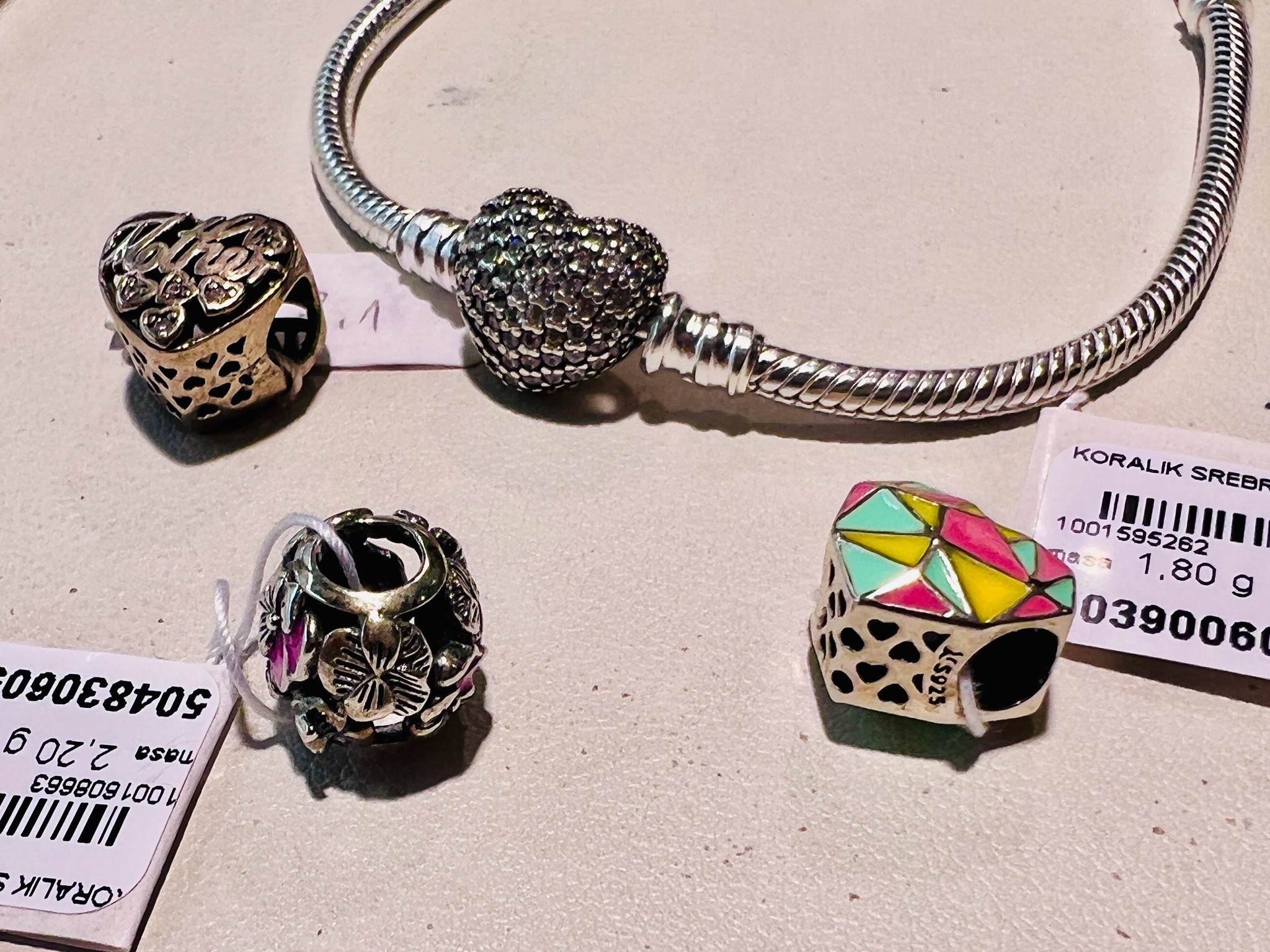 Jubiler Lipiński Bransoletki na prezent w Środzie Wlkp